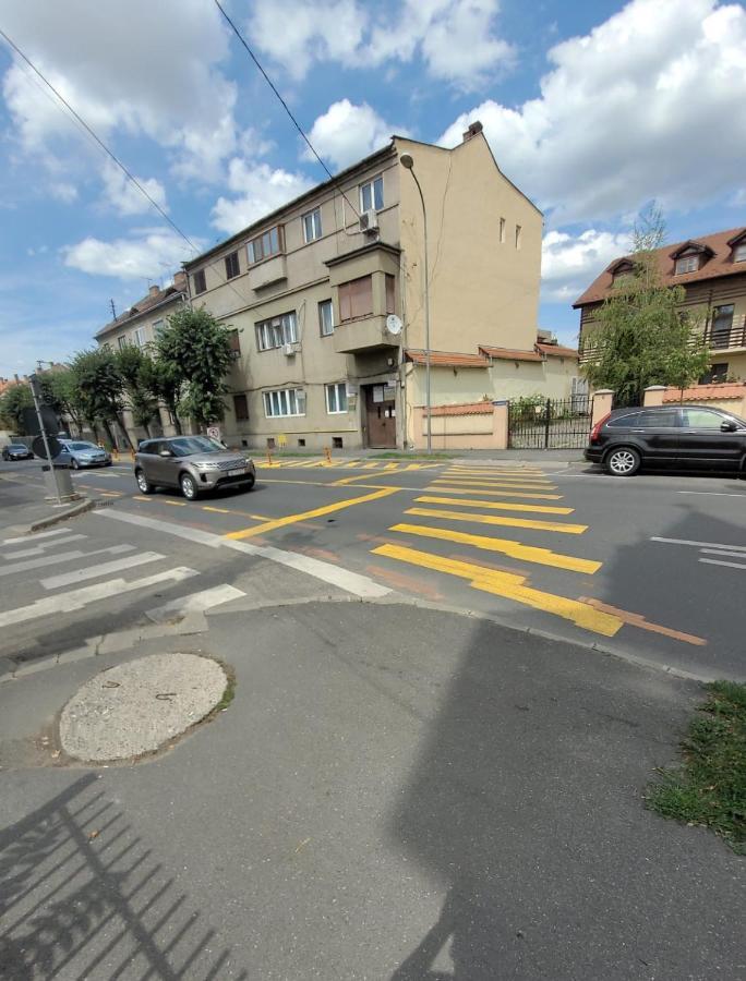 B8 - Spacious, Charming Apartment In Central Sibiu Exterior photo